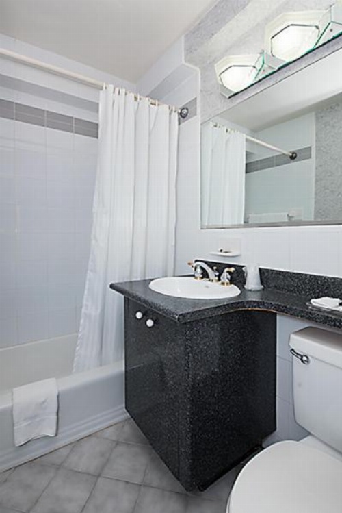Murray Hill East Suites image 17