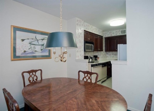 Murray Hill East Suites image 9